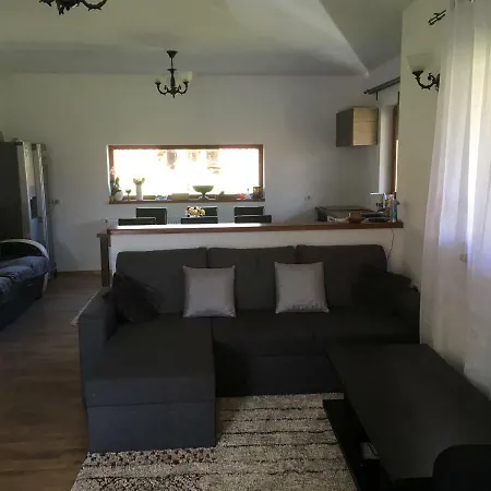 Holiday home Casuta De Sub Padure